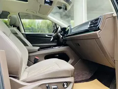 2022 Volkswagen Viloran 380TSI Premium, чёрный — фото 9