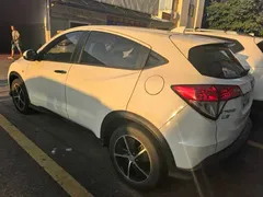 2020 Honda Vezel 1.5L CVT Pioneer, белый — фото 3