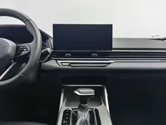 2023 Geely Emgrand 4th Gen Champion 1.5L CVT Luxury — фото 12