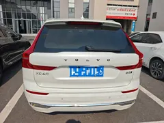 2022 Volvo XC60 4WD Luxury, белый — фото 5