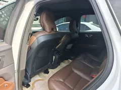 2022 Volvo XC60 4WD Luxury, белый — фото 8