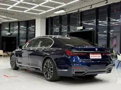 2021 BMW 7 Series 740Li xDrive Executive M Sport Package, синий — фото 6