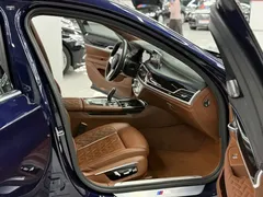 2021 BMW 7 Series 740Li xDrive Executive M Sport Package, синий — фото 8