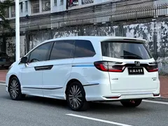 2022 Honda Elysion 2.0L e:HEV Hybrid Luxury, белый — фото 4