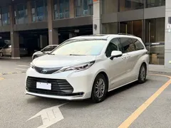 2021 Toyota Sienna 2.5L Hybrid Comfort, белый — фото 1
