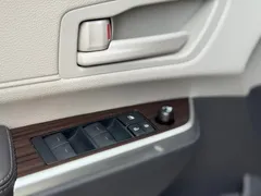 2021 Toyota Sienna 2.5L Hybrid Comfort, белый — фото 5