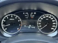 2021 Nissan Tiida 1.6L CVT, белый — фото 3