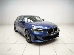 2021 BMW 1 Series 120i M Sport, синий — фото 3