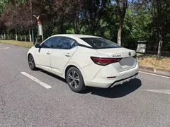 2020 Nissan Sylphy 1.6L XL CVT Enjoy, белый — фото 4