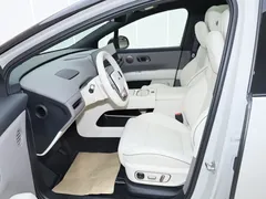 2025 Li Auto i6 2WD Standard — фото 33
