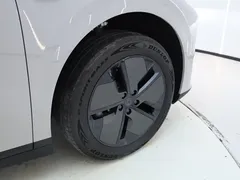 2025 Li Auto i6 2WD Standard — фото 34