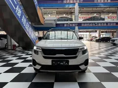 2021 Kia Seltos 1.5L CVT Trend, белый — фото 2