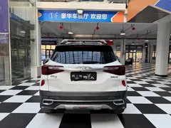 2021 Kia Seltos 1.5L CVT Trend, белый — фото 6