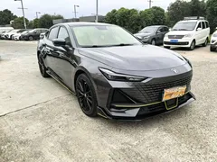 2022 Changan UNI-V 1.5T Excellence — фото 3