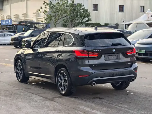 2021 BMW X1