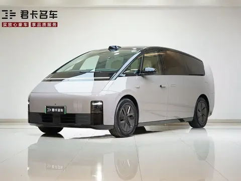 2024 Li Auto MEGA Ultra