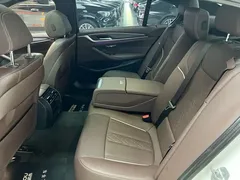 2022 BMW 5 Series 530Li M Sport Package, белый — фото 10