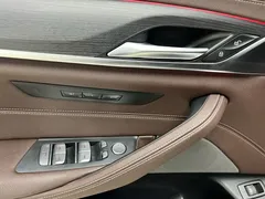 2022 BMW 5 Series 530Li M Sport Package, белый — фото 19