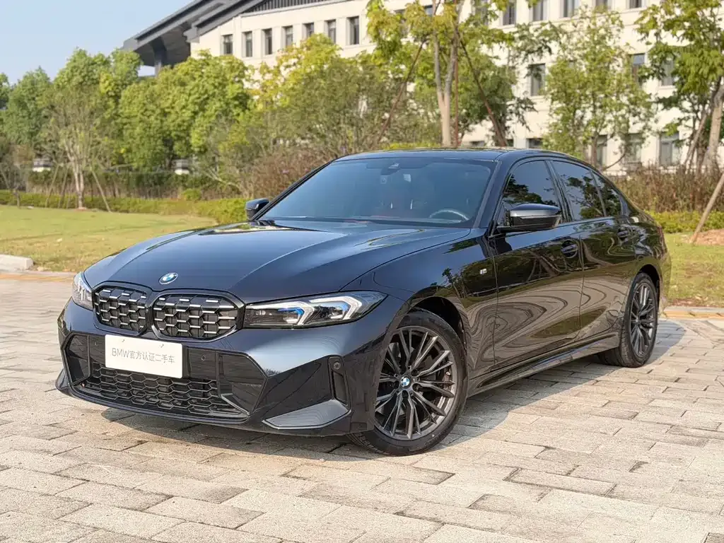 2023 BMW 3 Series 330i M Sport Night Package