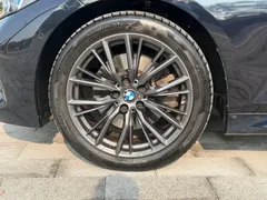 2023 BMW 3 Series 330i M Sport Night Package, чёрный — фото 8