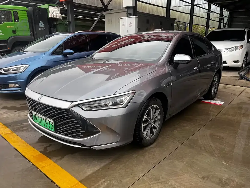 2025 BYD Qin PLUS DM-i PHEV Smart Driving 55km Leading