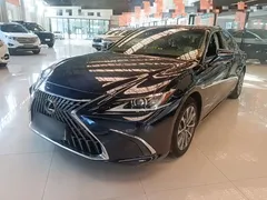 2022 Lexus ES 300h Excellence, синий — фото 1