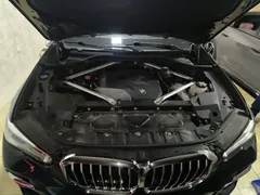 2022 BMW X5 30Li Premium M Sport Package, чёрный — фото 16