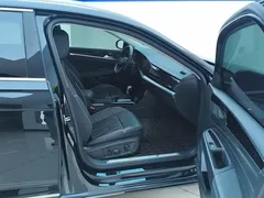 2023 Volkswagen Passat 330TSI Luxury, чёрный — фото 8