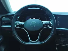 2023 Volkswagen Passat 330TSI Luxury, чёрный — фото 15