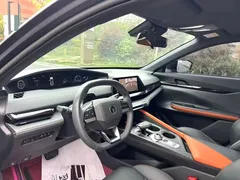 2022 Changan UNI-V 1.5T Premium — фото 3
