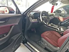 2023 Hongqi HS5 2.0T Pro, чёрный — фото 16