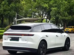 2026 Li Auto i6 2WD Standard, белый — фото 3