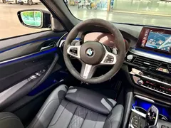 2021 BMW 5 Series 530i M Sport Package, чёрный — фото 7