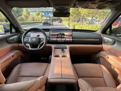 2026 Leapmotor D19 EREV 500 Premium 6-seat, чёрный — фото 14