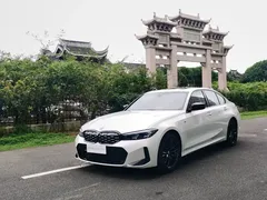 2023 BMW 3 Series 330i M Sport Night Package, белый — фото 9