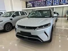 2025 BYD Yuan UP EV 301km Pilot, белый — фото 1
