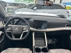 2025 BYD Yuan UP EV 301km Pilot, белый — фото 6
