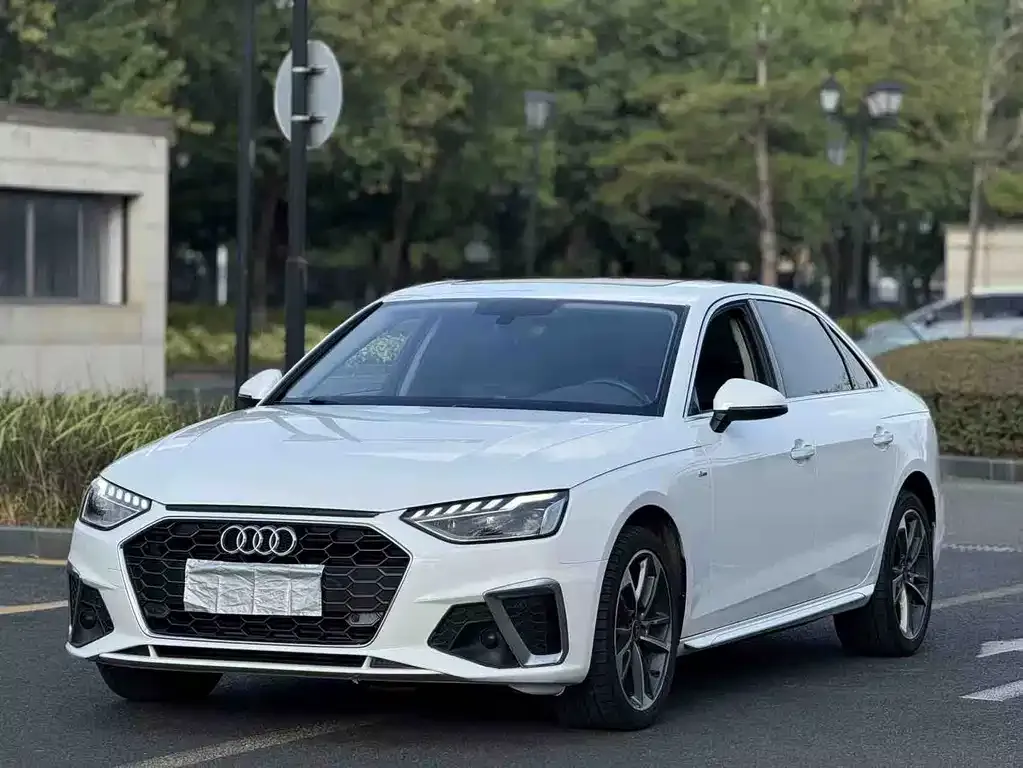 2022 Audi A4L 40 TFSI Fashion Dynamic