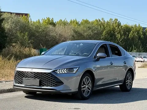 2023 BYD Qin PLUS Champion DM-i PHEV 120km