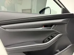 2021 Mazda 3 2.0L AT, белый — фото 7