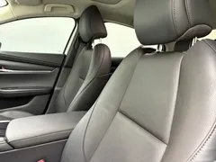 2021 Mazda 3 2.0L AT, белый — фото 17