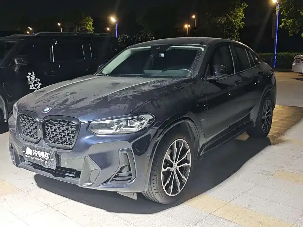 2022 BMW X4 30i M Sport Package