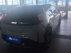 2025 Zeekr X 5 seats Long Range, белый — фото 3