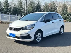 2021 Honda Fit 1.5L CVT, белый — фото 1