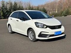 2021 Honda Fit 1.5L CVT, белый — фото 3