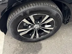 2023 Volvo XC60 4WD Luxury, чёрный — фото 4