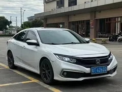 2019 Honda Civic 220TURBO CVT, белый — фото 2