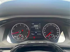 2021 Volkswagen Polo Plus 1.5L AT Colorful Tech, белый — фото 4