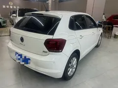 2021 Volkswagen Polo Plus 1.5L AT Colorful Tech, белый — фото 6