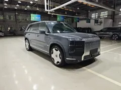 2025 Zeekr 9X Ultra 70kWh 6-seat, чёрный — фото 3